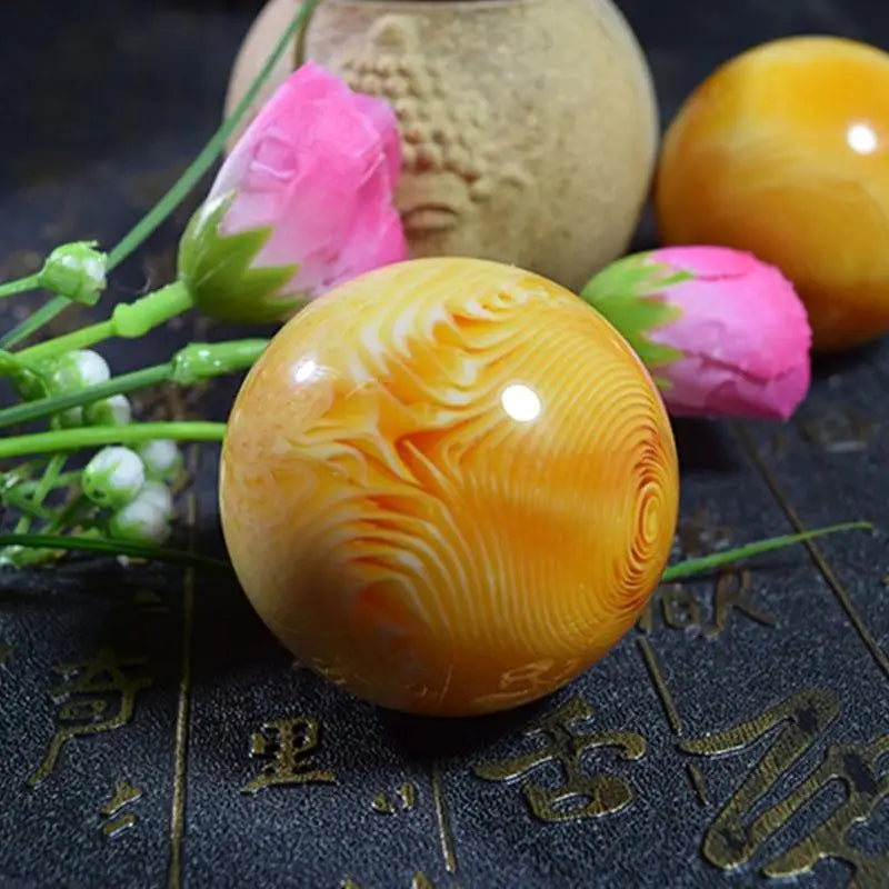 1pc Amber Beeswax Sphere Ball Massage Ball Resin Crystal and Handball Sphere Elderly Middle-aged Healing Crystal Sphere Fitness